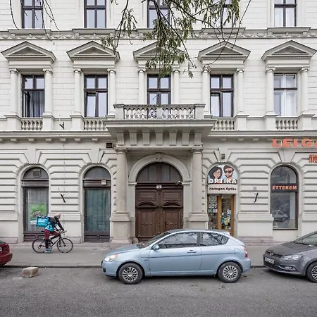 Andrassy 53 2bedroom Center 公寓
